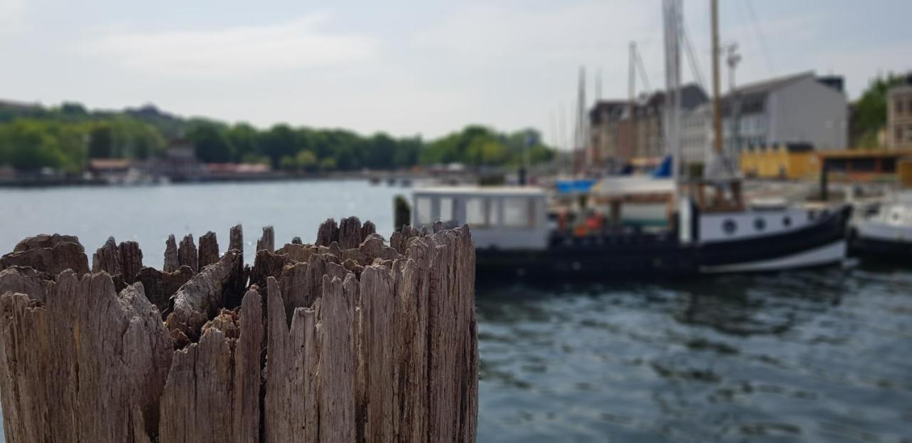 Kapitainskoje Direkt Am Hafen Flensburgs Apartment ภายนอก รูปภาพ