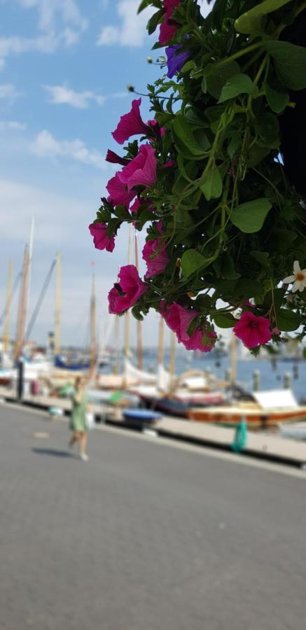 Kapitainskoje Direkt Am Hafen Flensburgs Apartment ภายนอก รูปภาพ